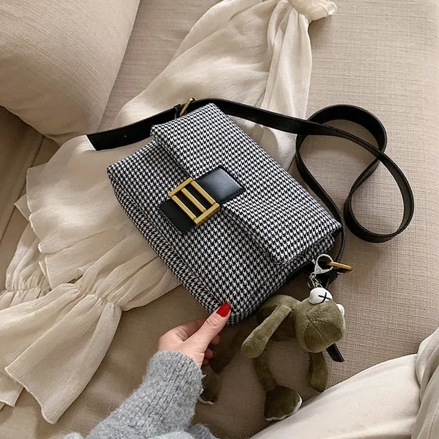 2020 Marken-Designer Damen Gitter Schulter Crossbody Tasche Mode Temperament Kleines Quadratisches Paket Schick Tragbare Clutch Trend Mode Nova Taschen
