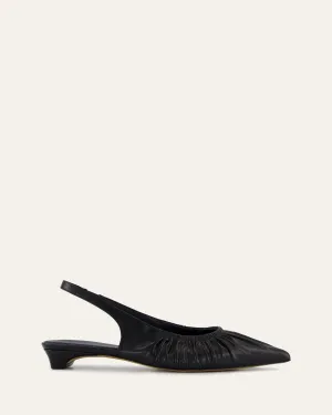 ADALINE FLACHER SCHUH AUS SCHWARZEM LEDER
