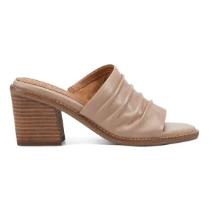 Adara Rüschen Slip-On Kleidersandalen