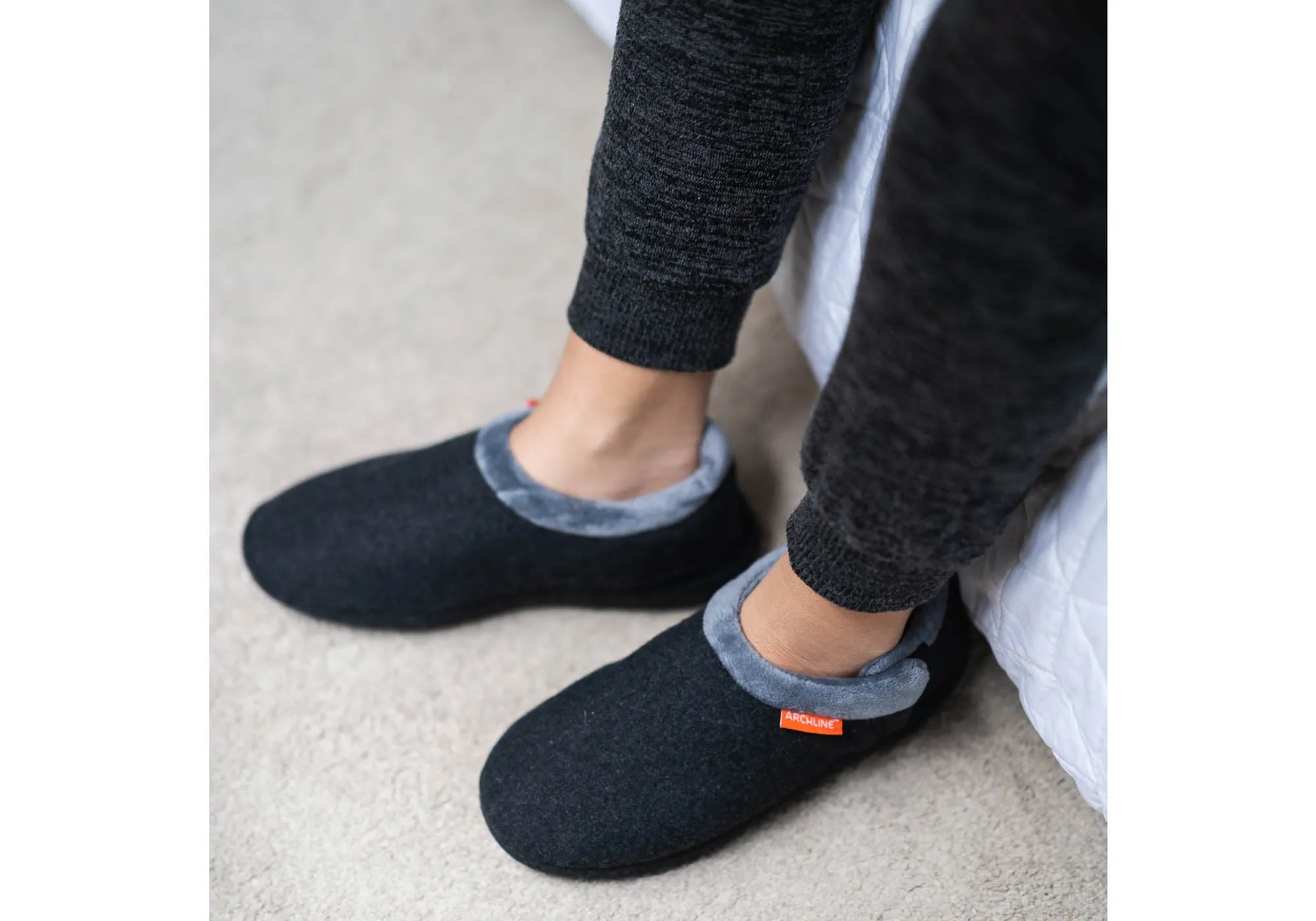 Archline Damen Hausschuhe mit geschlossener Spitze und orthopädischer Einlage - Bequeme Archline Schuhe