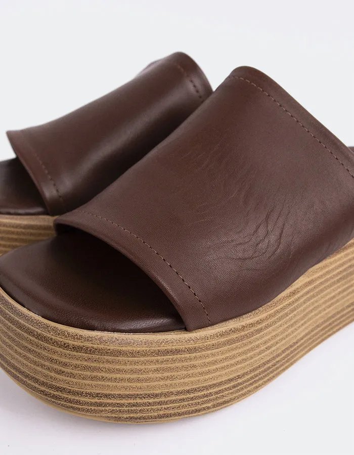 Beluga Dunkelbraunes Leder