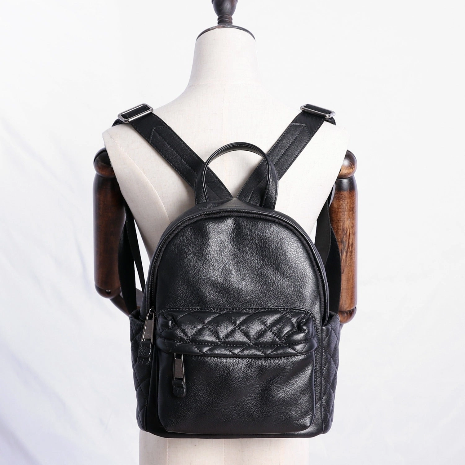 Schwarzer Leder Umhängetaschen-Rucksack für Damen, Niedlicher Schulrucksack, Schwarze Leder College-Tasche für Frauen