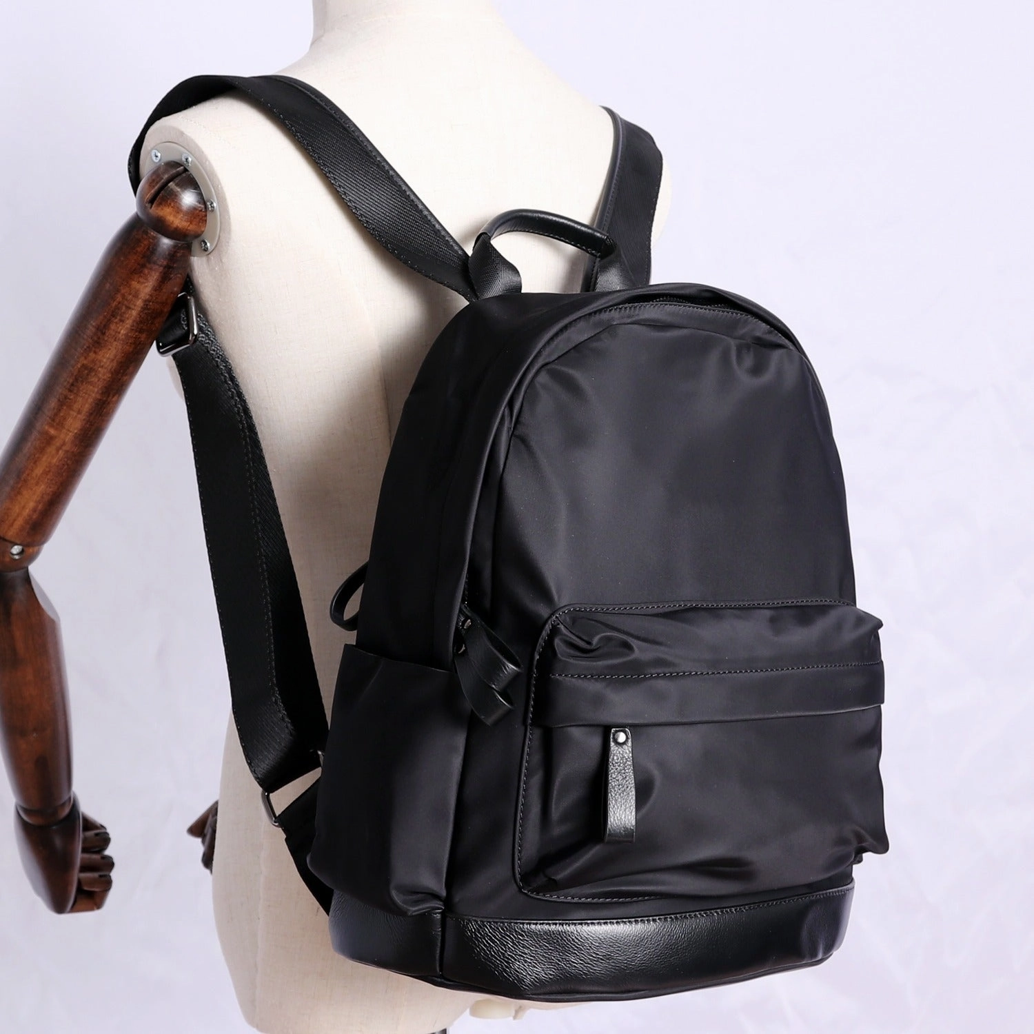 Schwarzer Nylon-Leder Umhängetaschen-Rucksack Damen Schulrucksack Handtasche Nylon-Leder Reiserucksack für Frauen