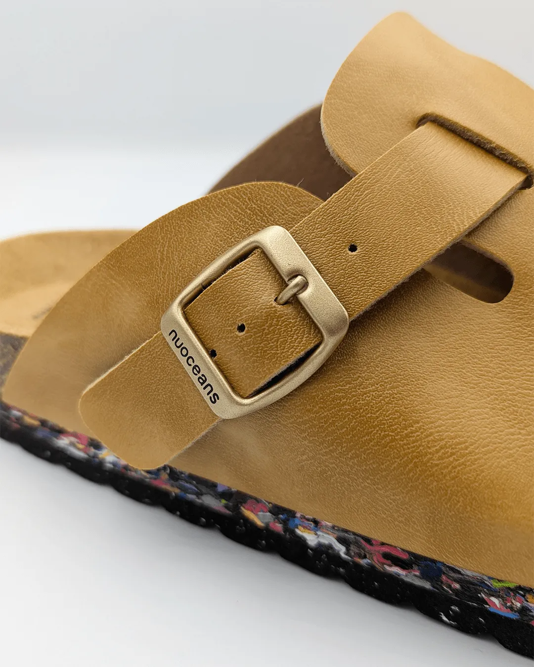 Brussels Unisex Vegan-Leder Clogs | Braun