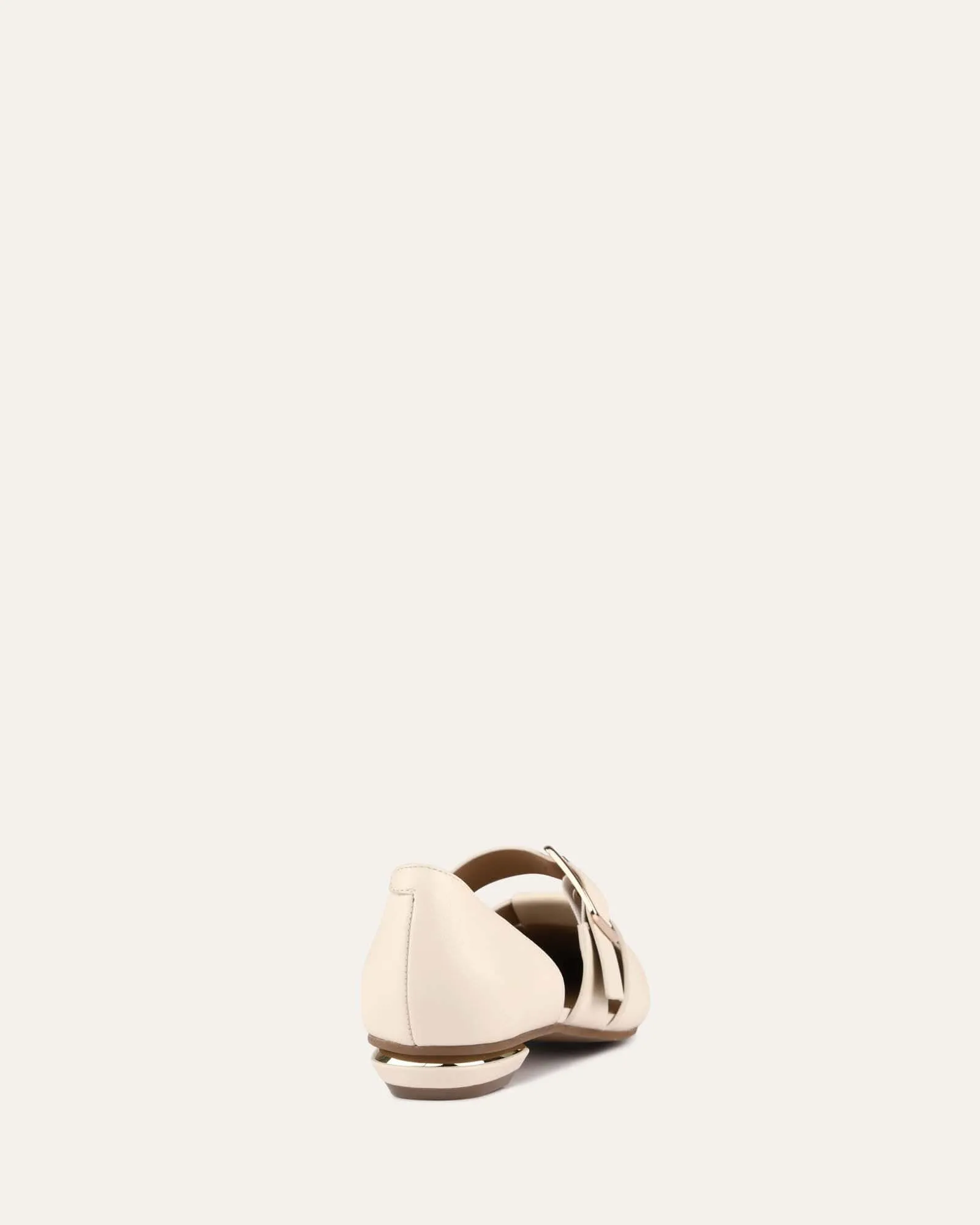CARLA FLACHE SCHUHE AUS LEDER IN OFF-WHITE