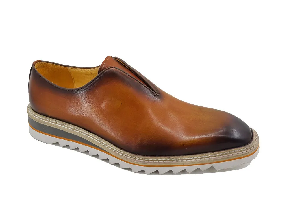 Carrucci KS550-08 Schnürsenkelloser Loafer mit Kontrastfarbener Sohle - Cognac
