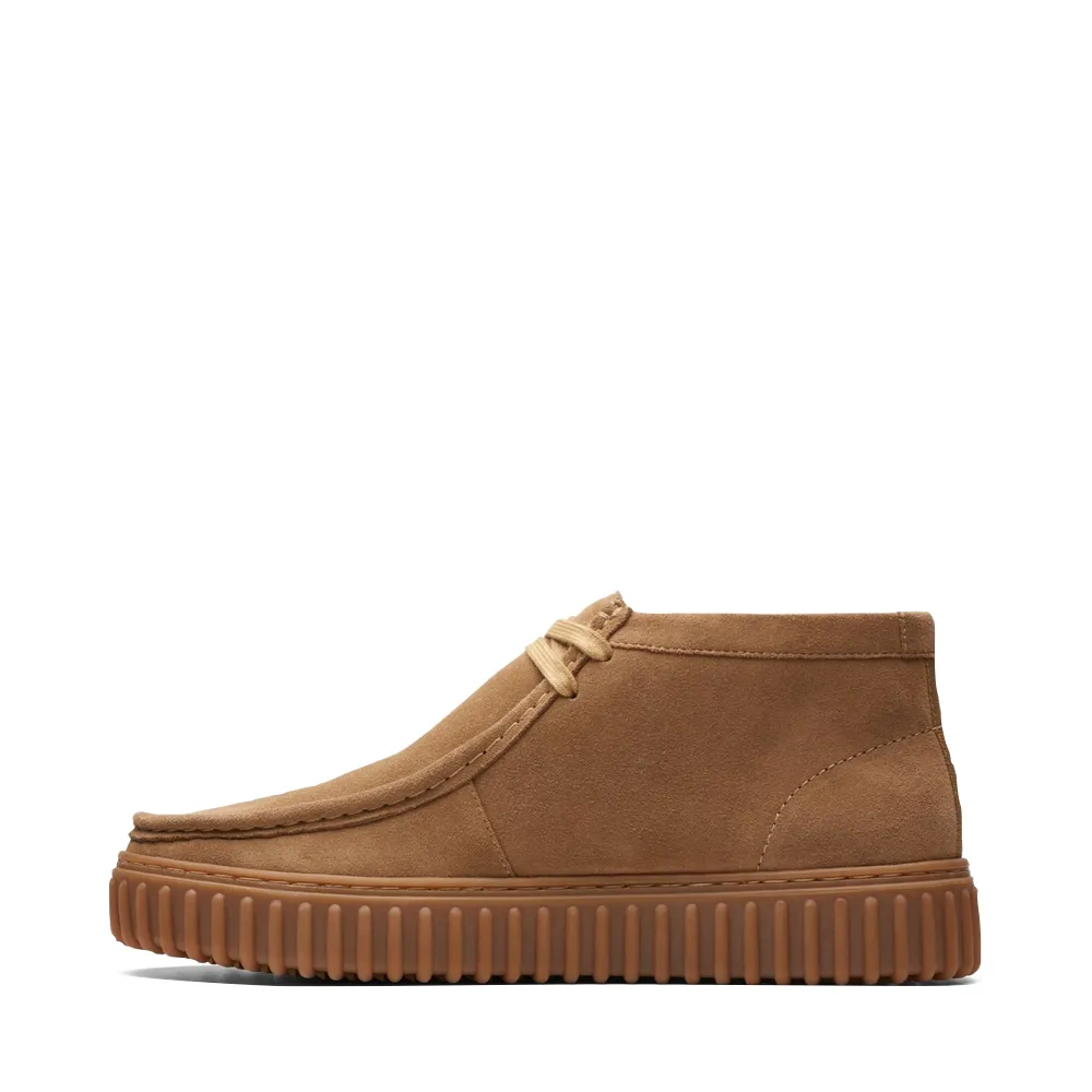 Clarks Herren Torhill Hi Suede Moc Toe Schnürstiefel in Sand