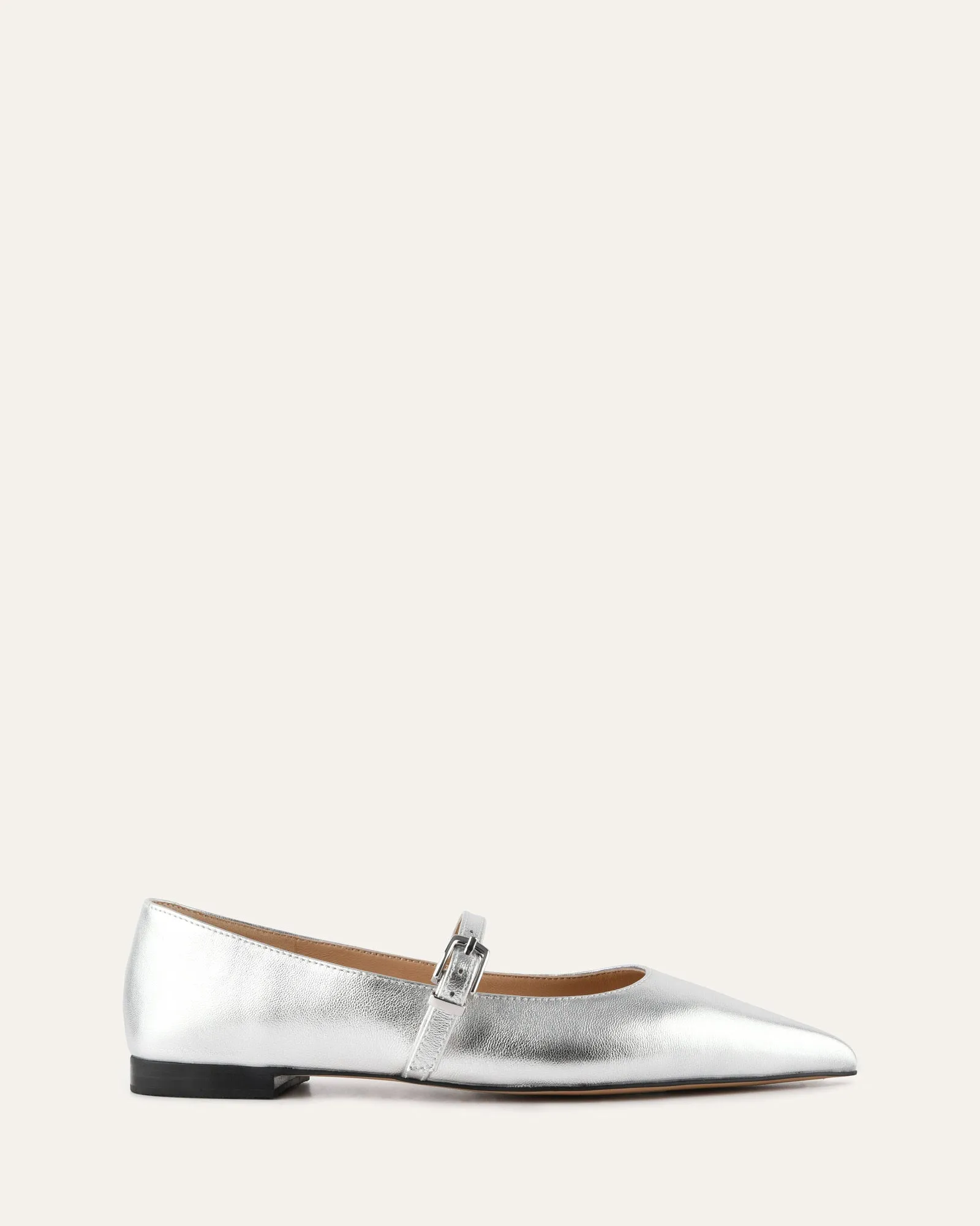 DILARIA FLACHER SCHUH AUS SILBERLEDER