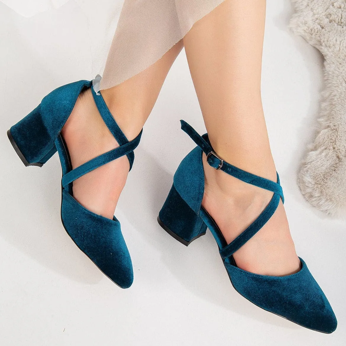 Dolly Vegan Velvet Block Absätze | Petrolblau