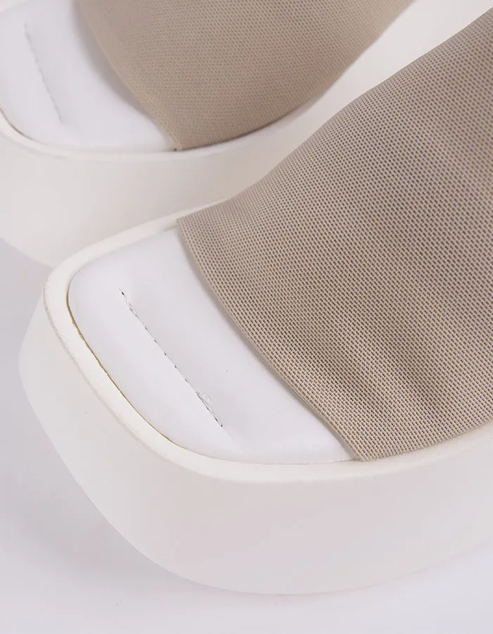 Sanftes Taupe Lycra