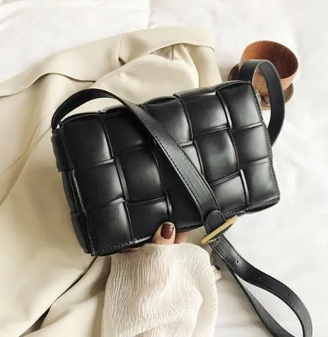 Elegante Damen-Querbodytasche 2020 Moderne Neuheit Hochwertiges Leder Designer-Damentasche Reise-Schulter-Messengertasche Fashion Nova Taschen