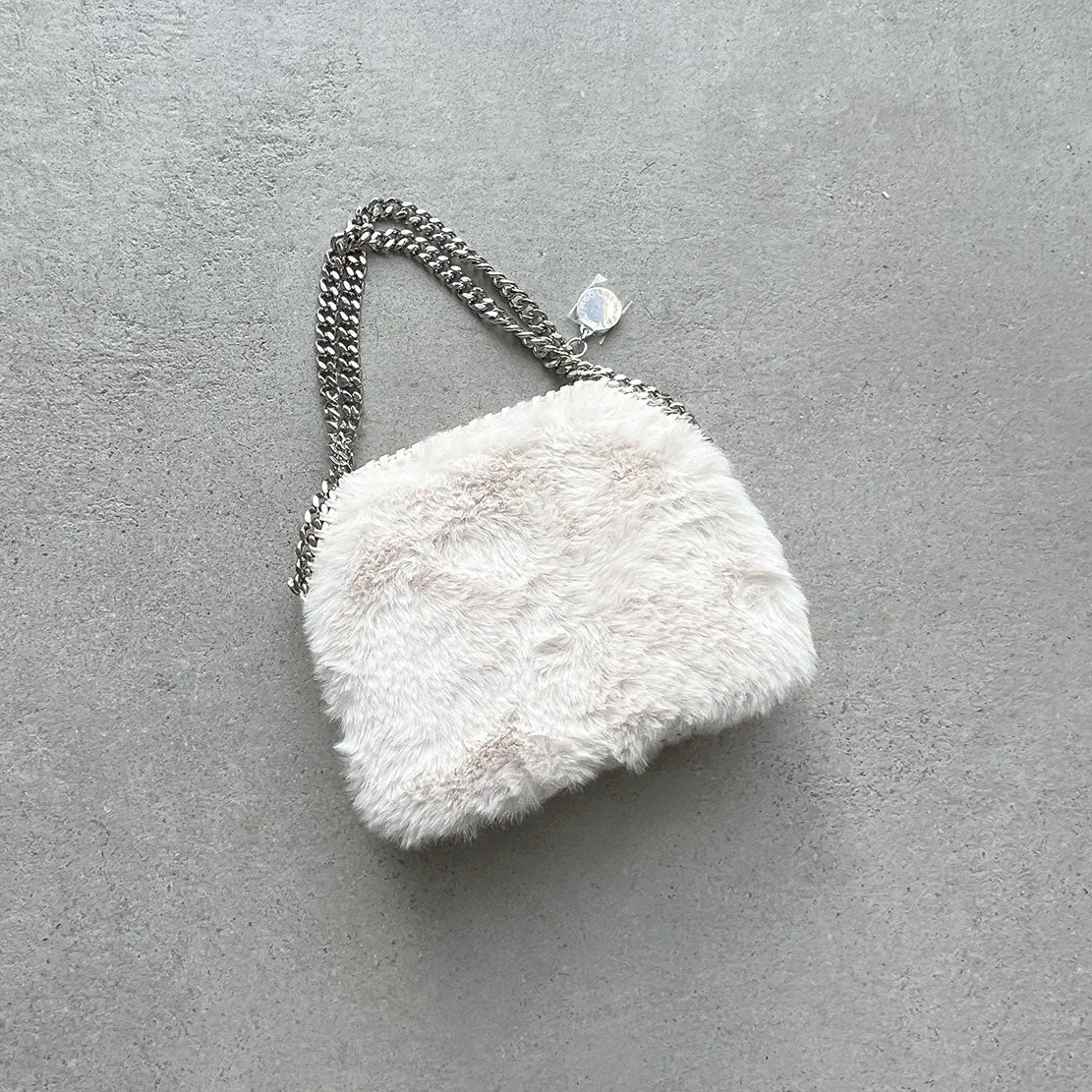 Falabella Abendtasche Fluffy, Elfenbeinfarbene Taschen_Stella Mccartney_Taschen