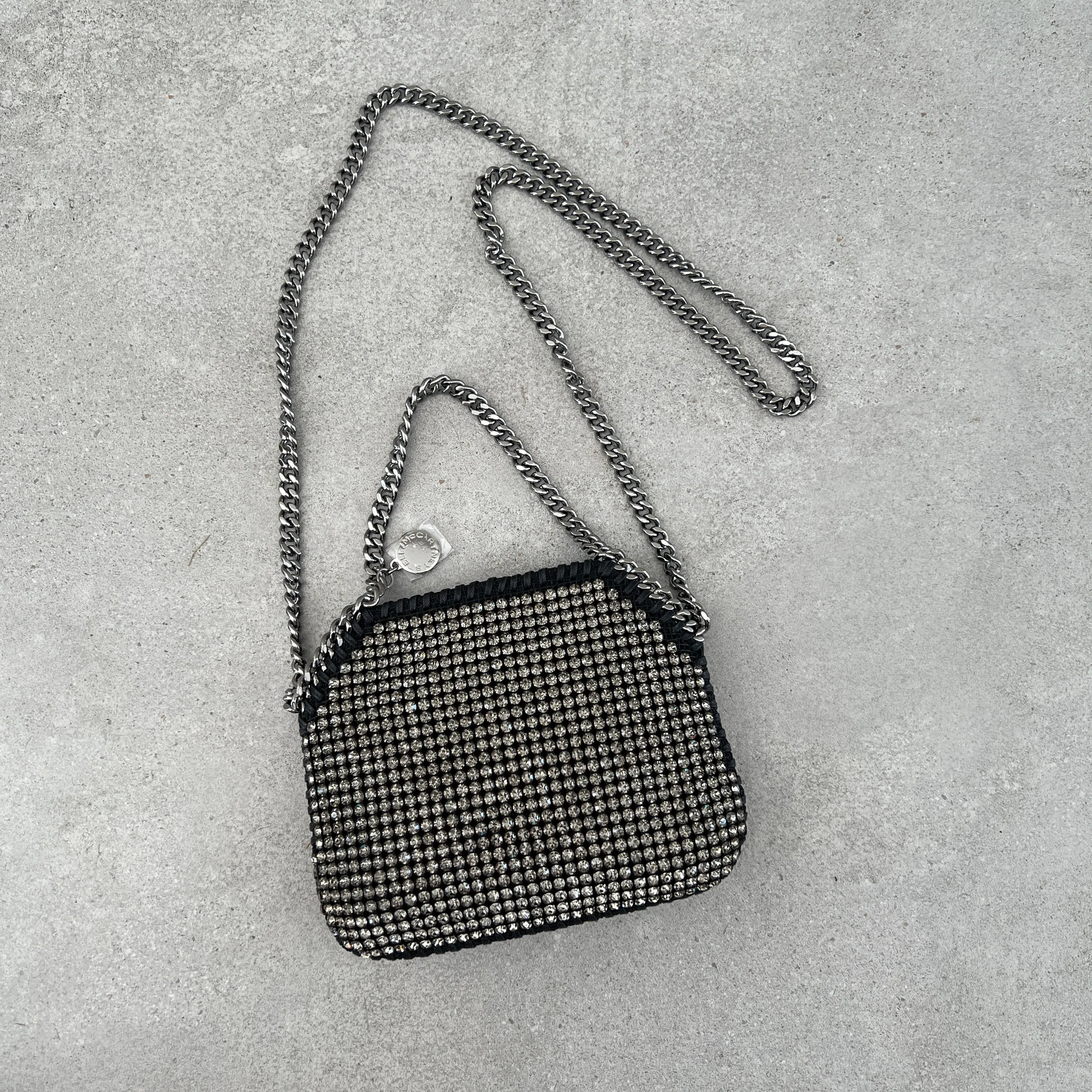 Falabella Abendtasche mit Kristallbesatz, Schwarz Taschen_Stella Mccartney_Taschen