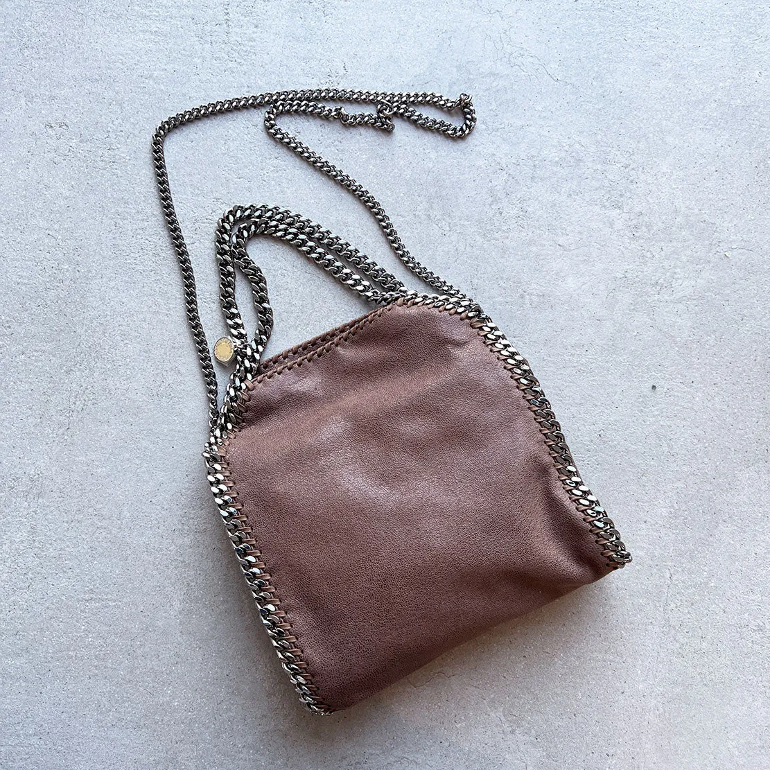 Falabella Mini Tragetasche Eco Deer (S), Dunkelgraubraune Taschen_Stella Mccartney_Taschen
