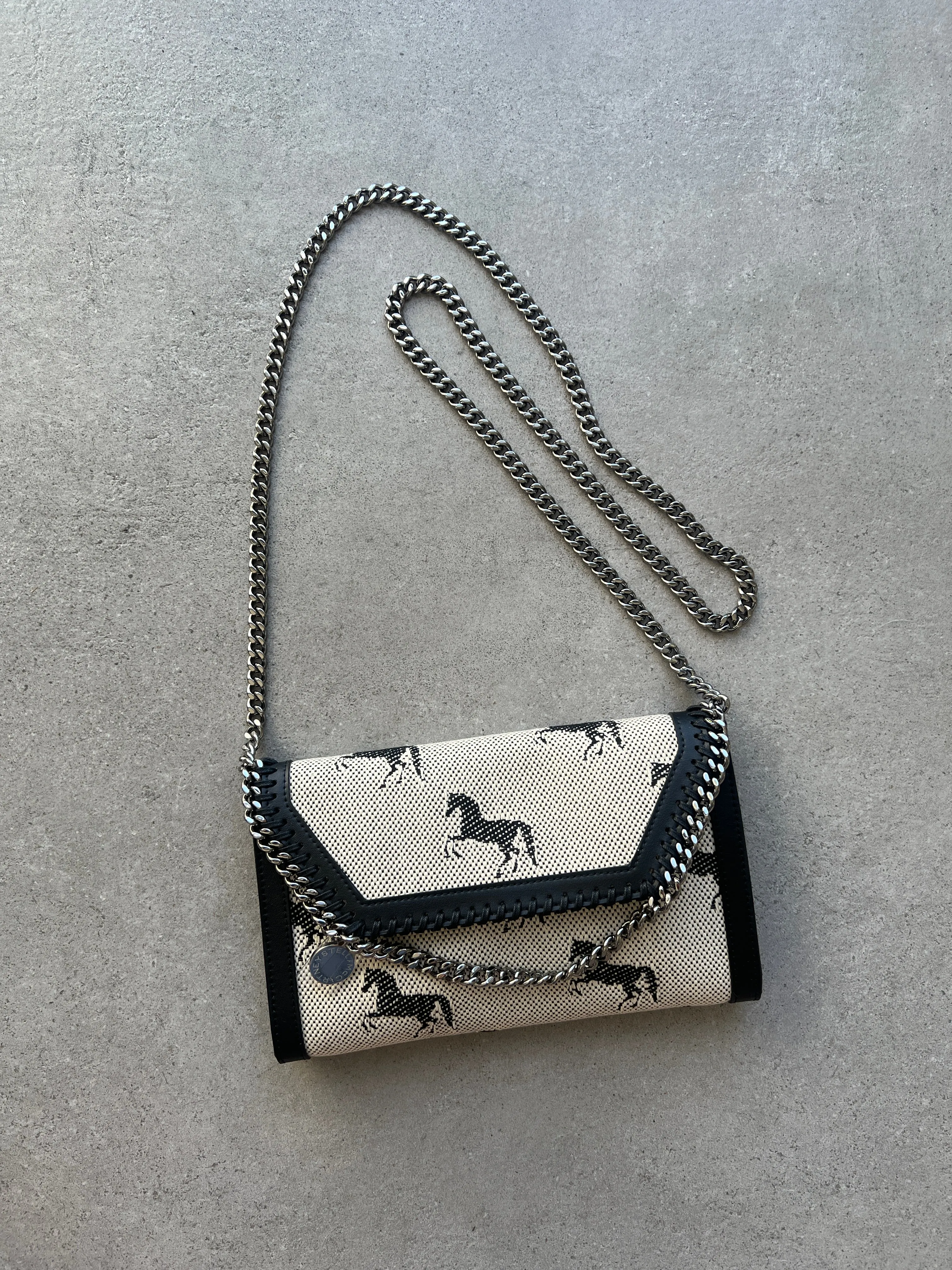 Falabella WOC Pferde Jacquard-Stoff, Creme/Schwarz Taschen_Stella Mccartney_Taschen