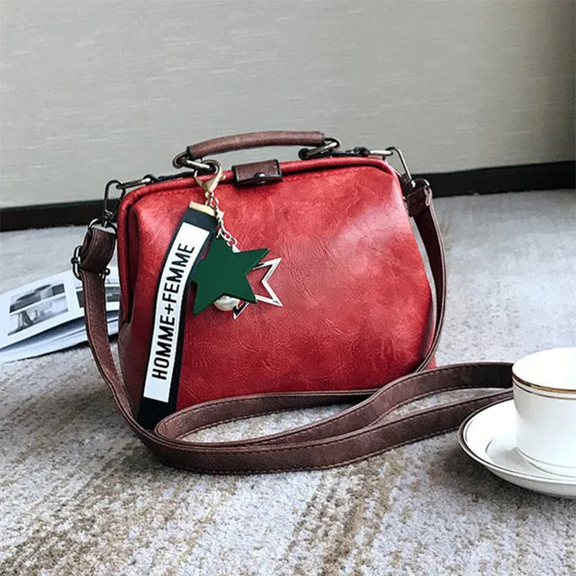 Mode Damen Handtasche Neue Weibliche Stern Anhänger Quaste Nieten PU Leder Umhängetasche Schultertasche Casual Berühmter Arzt Damen Taschen Fashion Nova Taschen