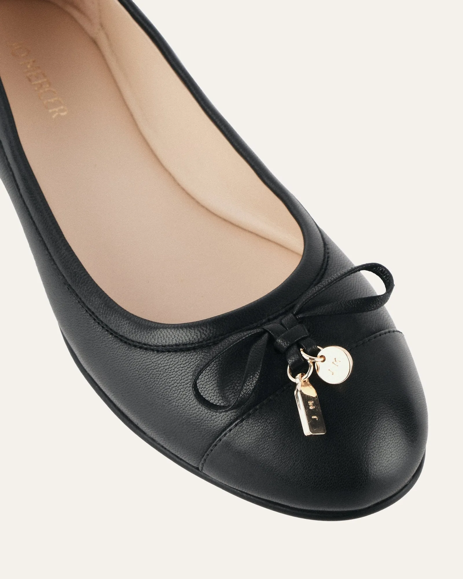 HERMIONE FLACHE SCHUHE AUS SCHWARZEM LEDER