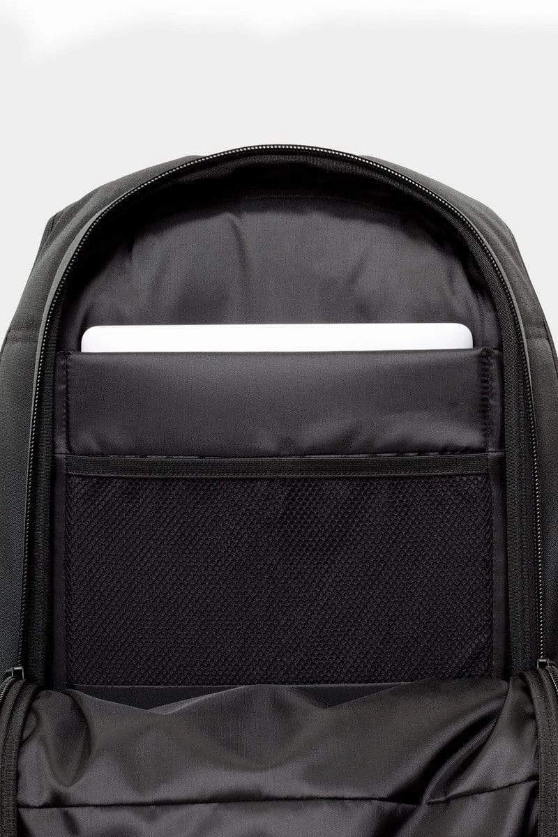 Isar M Obsidian Schwarz
