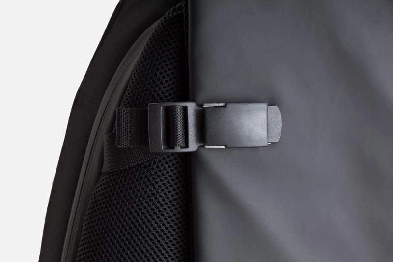 Isar M Obsidian Schwarz