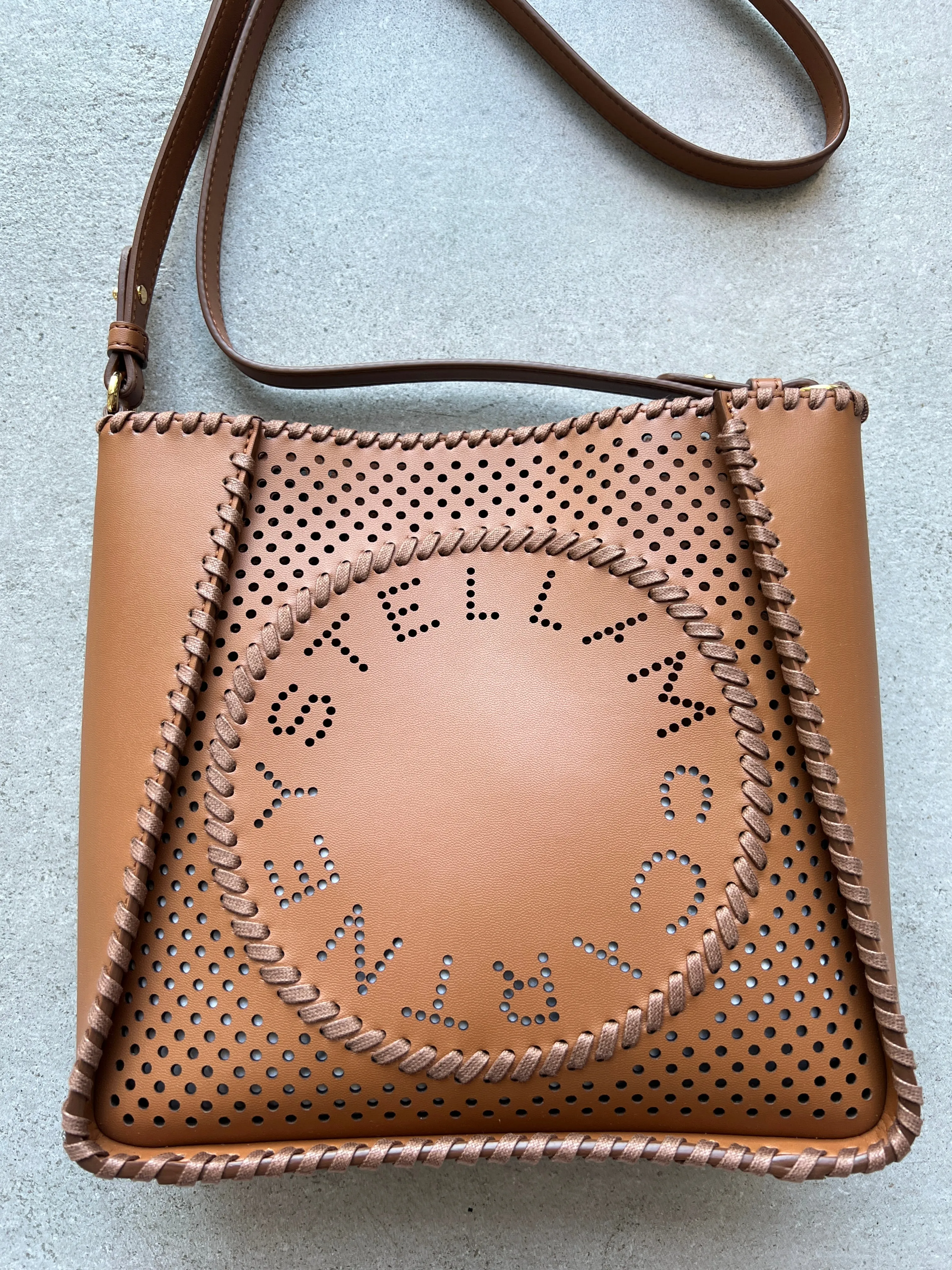 Logo Hobo Perforiert, Leder Taschen_Stella Mccartney_Taschen