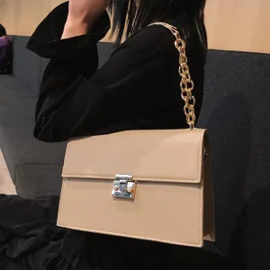 Luxusmarken-Handtasche 2020 Mode Neu Hochwertige PU-Leder Damen-Handtasche Große Tragetasche Schlosskette Schulter Messenger Taschen Fashion Nova Taschen