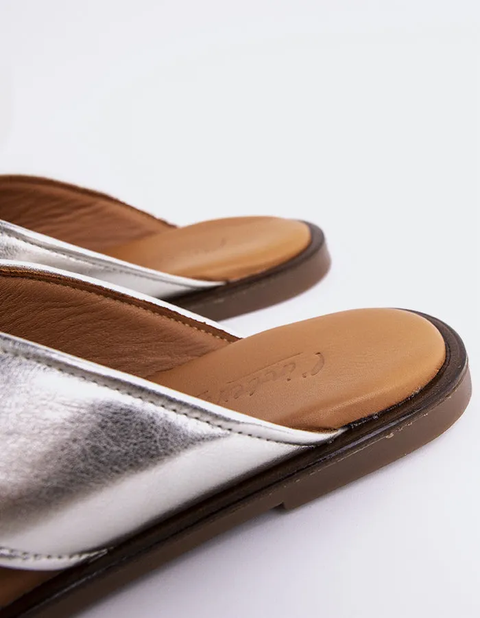 Marigny Silber Metall