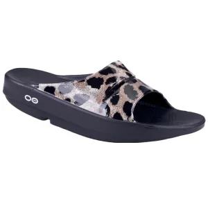 Oofos Damen Ooahh Luxe Slide Sandale - Leoparden Schuhe Oofos Damen