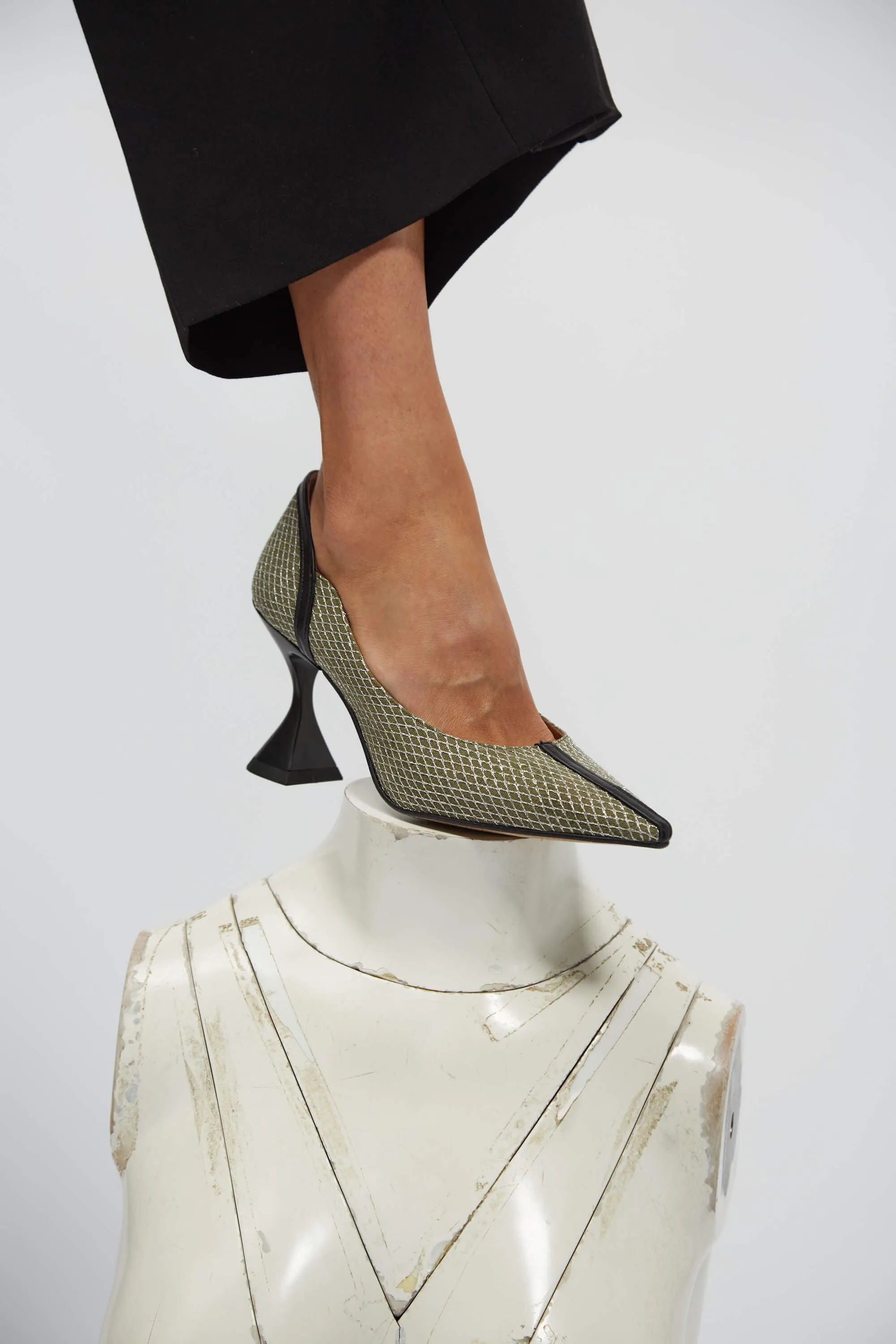 Ottilie Vegan Pumps mit Absatz | Grün & Silber