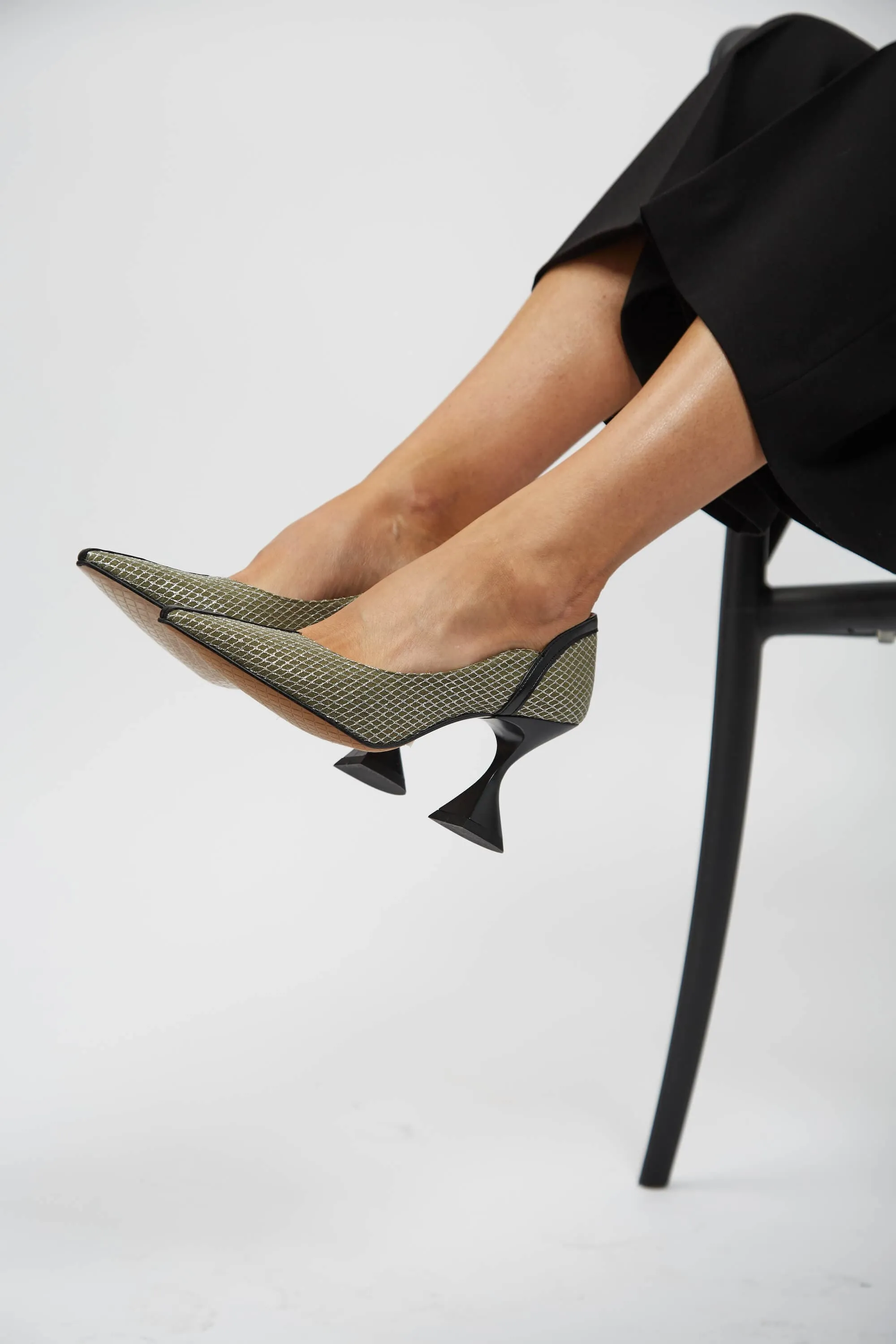Ottilie Vegan Pumps mit Absatz | Grün & Silber