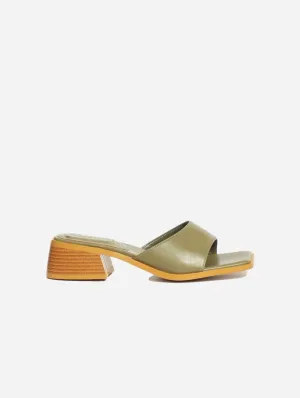 Pia Up-Cycled Vegan-Leder Blockabsatz Pantoffeln | Olivgrün