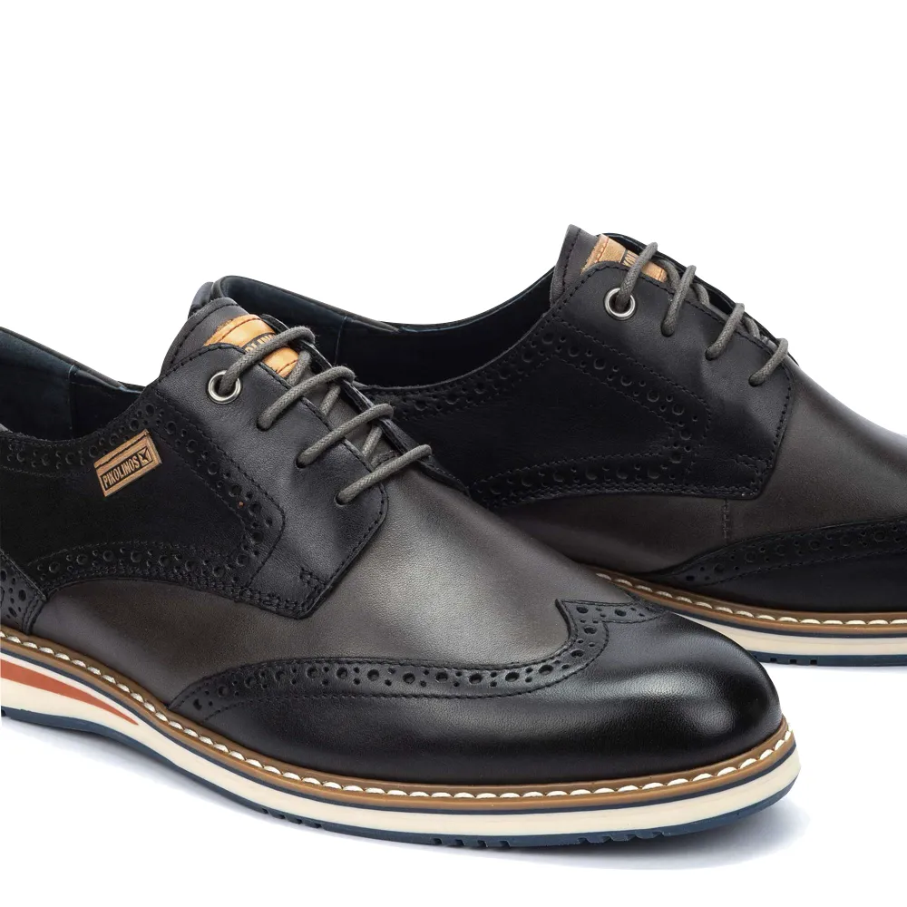 Pikolinos Herren Avila Leder Wingtip Schnürschuh in Schwarz