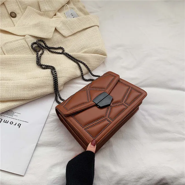Nietenketten-Kleine Umhängetaschen Für Damen 2020 Schultermessengertasche Damen Luxushandtaschen Modische Nova-Taschen