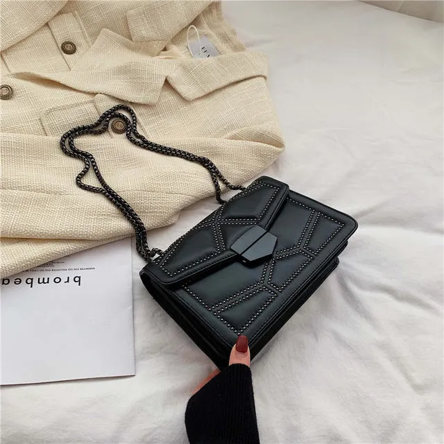 Nietenketten-Kleine Umhängetaschen Für Damen 2020 Schultermessengertasche Damen Luxushandtaschen Modische Nova-Taschen