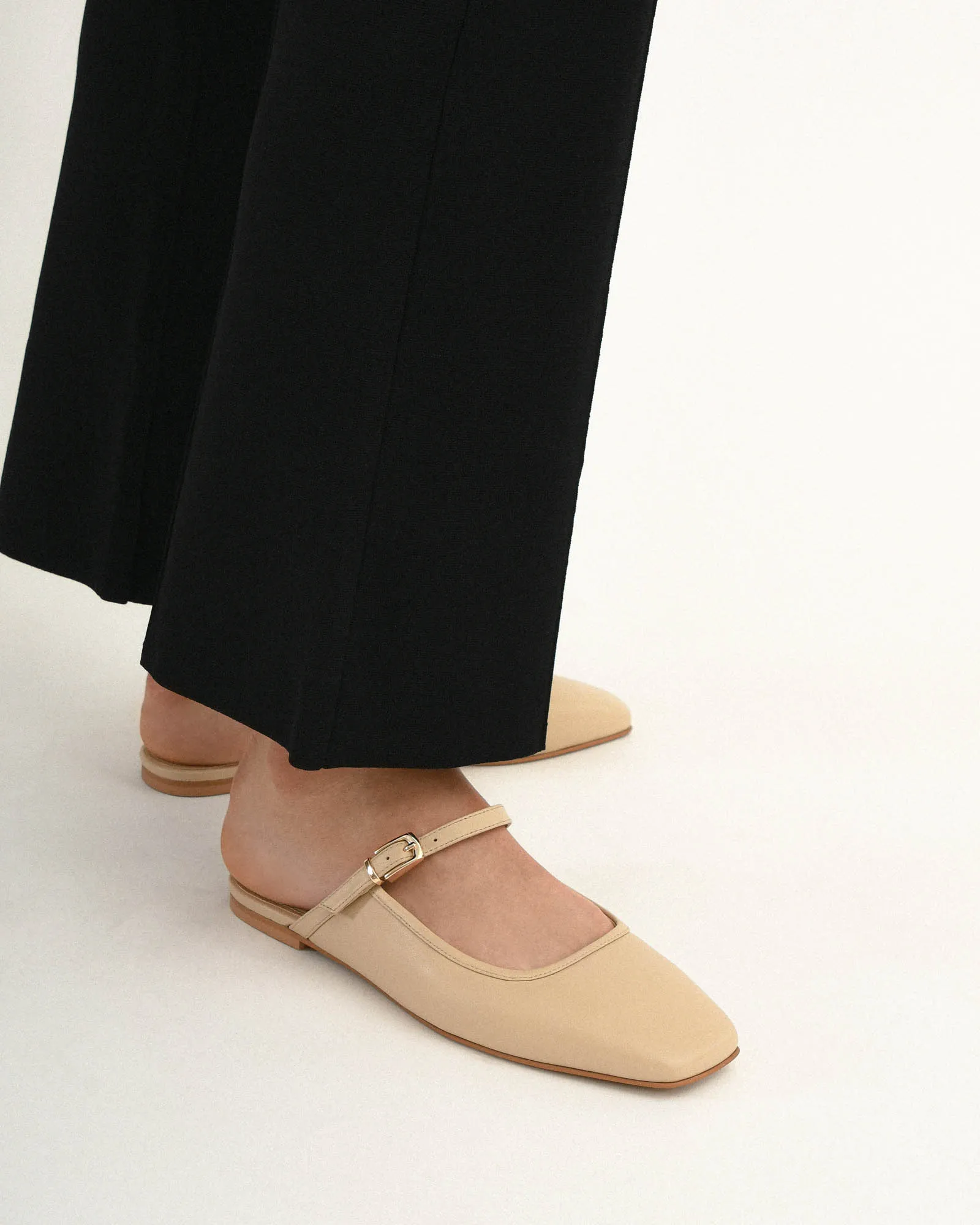 SAMMY DRESS FLATS SAND LEDER