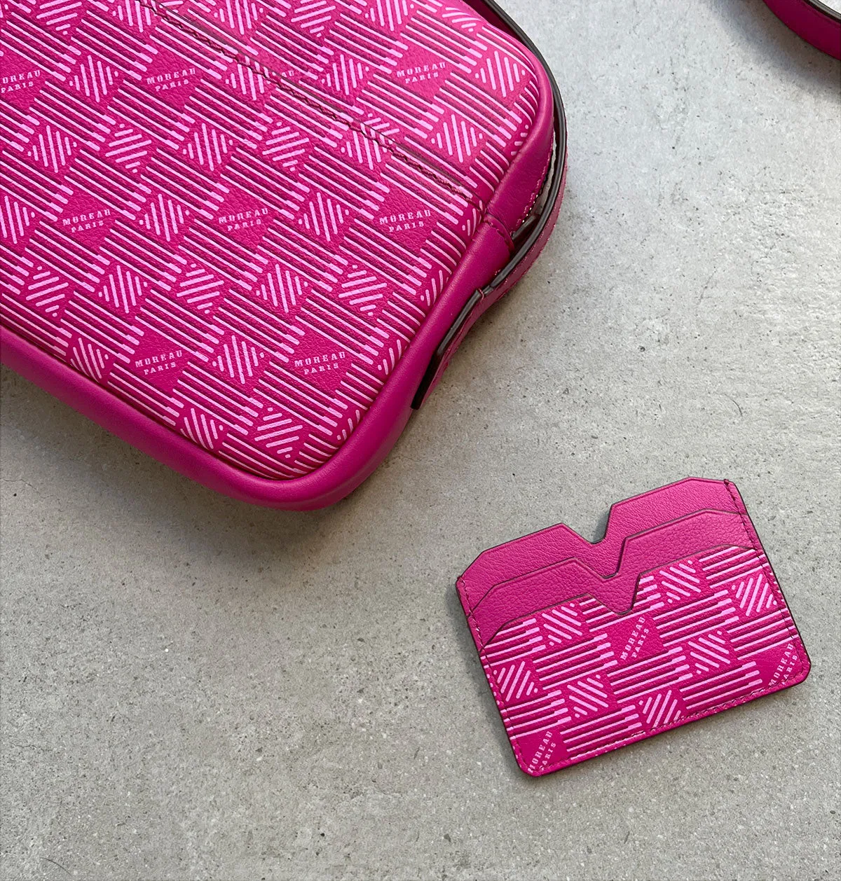 SAVOIE 24 Kameratasche, Fuchsia Moreau Taschen