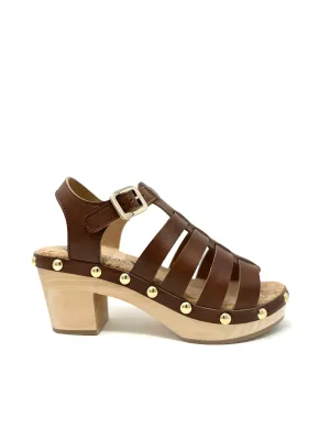 Sawyer Clog in Tan von Novacas
