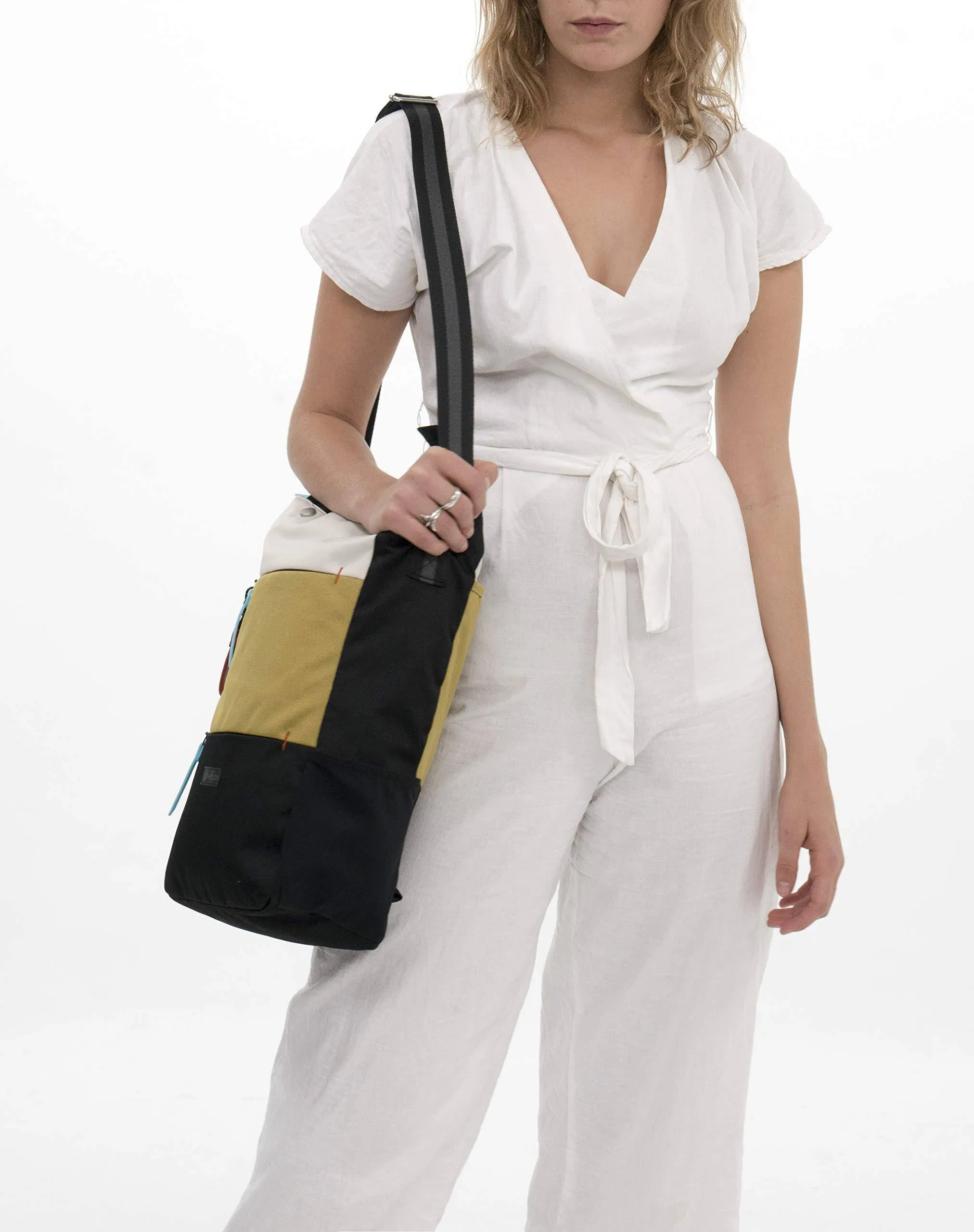 Sherpani Camden, Nylon-Convertible-Rucksack-Tasche, Tragetasche, Umhängetasche für Damen, RFID-Schutz, 15-Zoll-Laptophülle, Sherpani