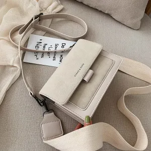 Kleine Tasche Damen 2019 neue koreanische Version kleine quadratische Tasche breiter Schulterriemen Mode Joker Schulter Messenger Tasche Fashion Nova Taschen