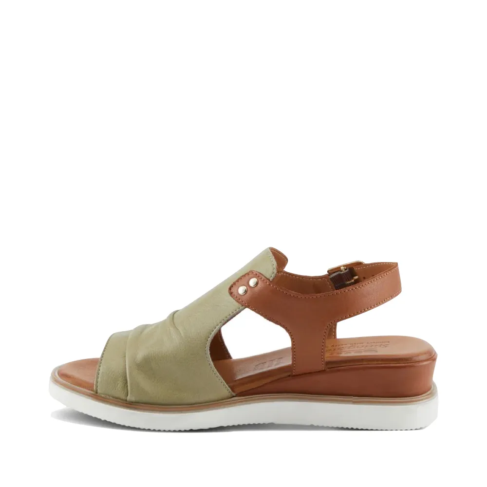 Spring Step Damen Locals Keilabsatz-Sandale in Oliv Multi