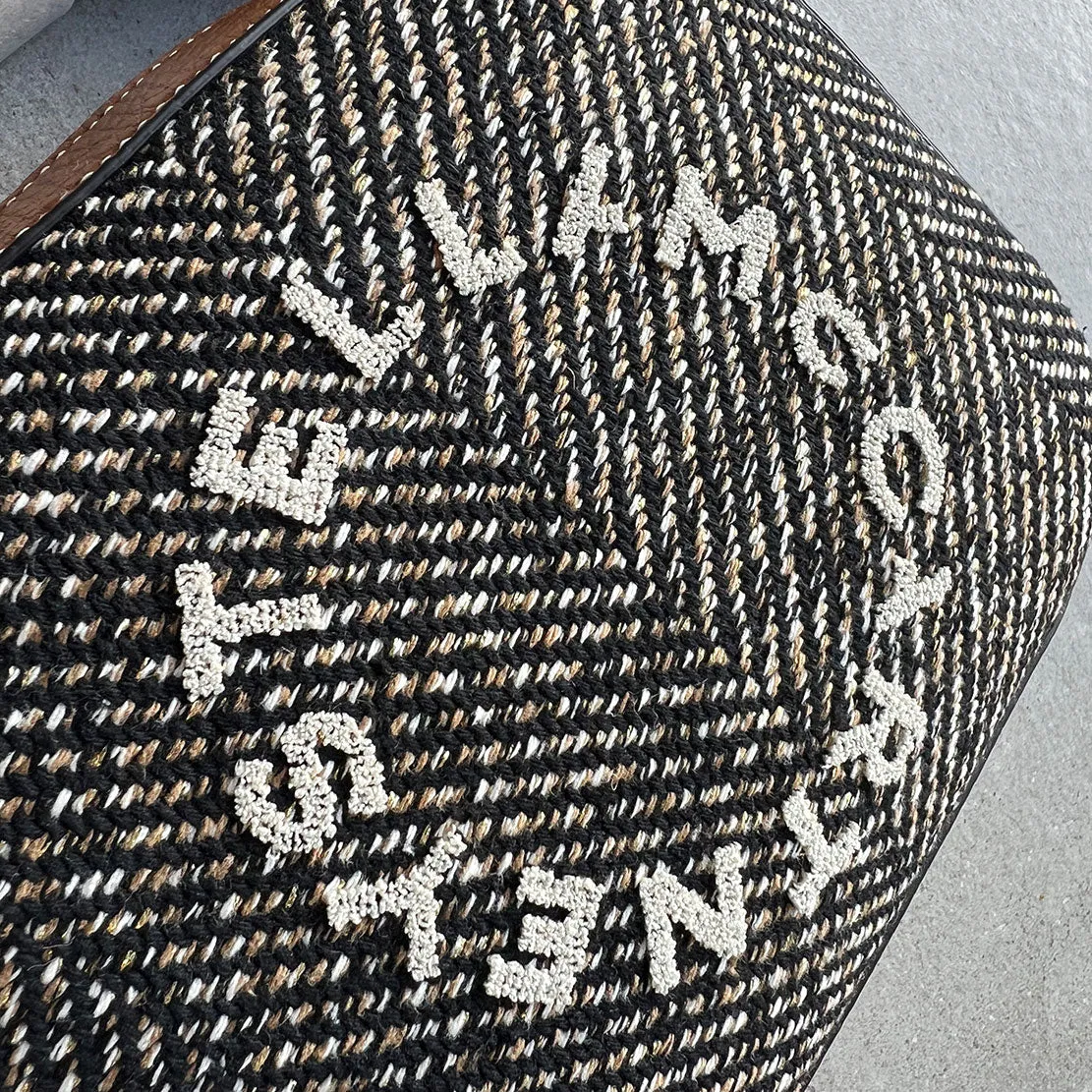 Stella Logo Kamera-Tasche Fischgrätmuster, Schwarz/Pekannuss Taschen_Stella Mccartney_Taschen
