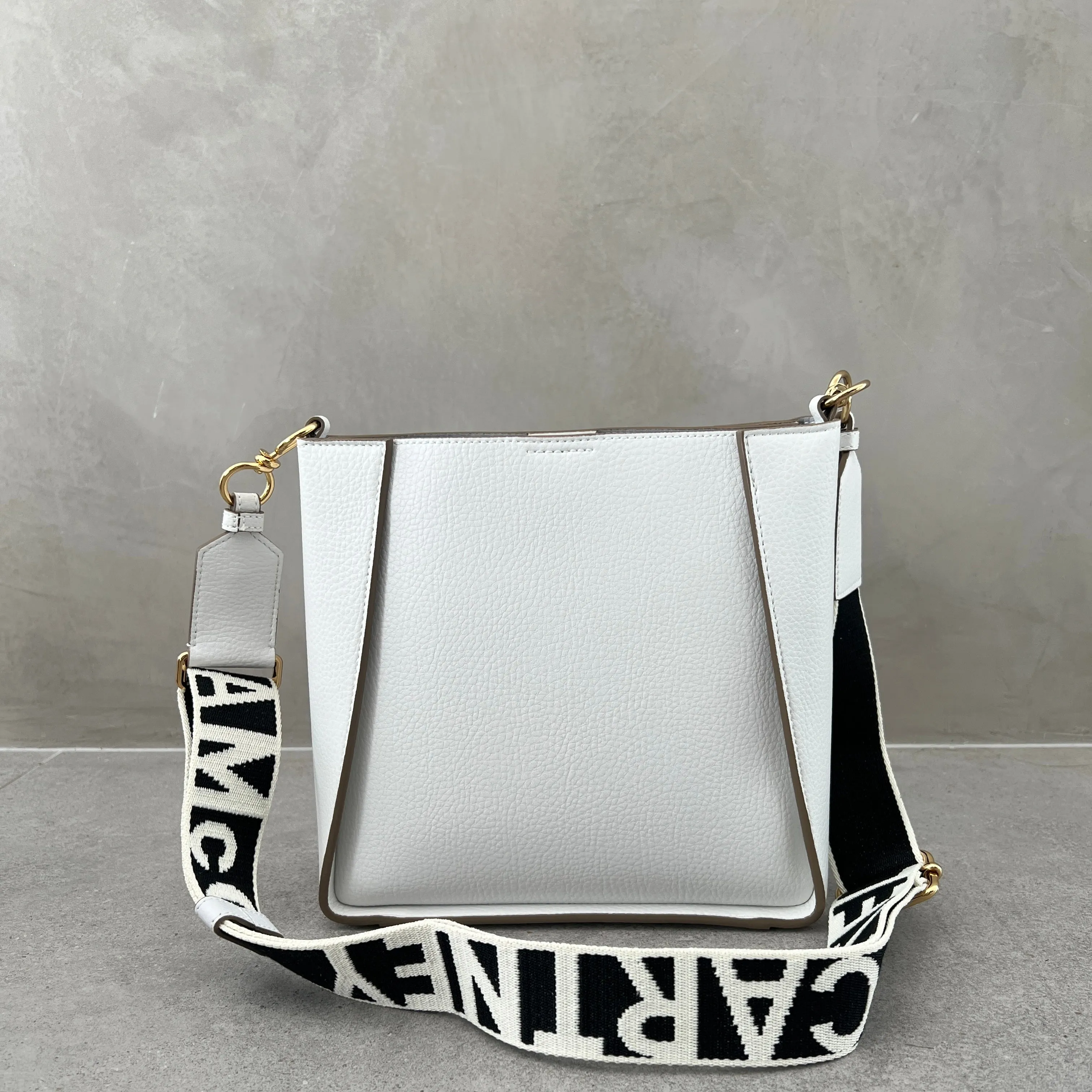 Stella Logo Mini Umhängetasche Hobo Perforiert, Weiße Taschen_Stella Mccartney_Taschen