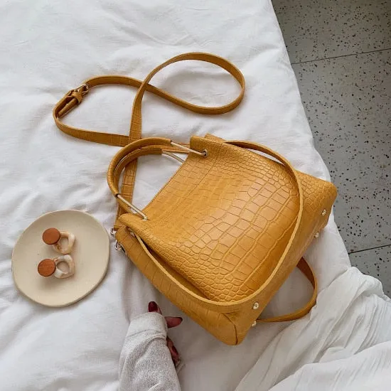 Steinmuster PU-Leder Eimerhandtaschen für Damen 2020 Kleine Schulter Messenger Tasche Damen Mode Handtaschen Luxus Tragetaschen Fashion Nova Taschen