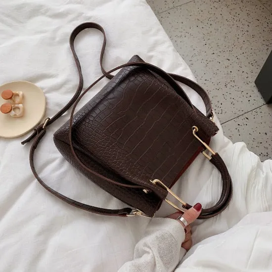 Steinmuster PU-Leder Eimerhandtaschen für Damen 2020 Kleine Schulter Messenger Tasche Damen Mode Handtaschen Luxus Tragetaschen Fashion Nova Taschen