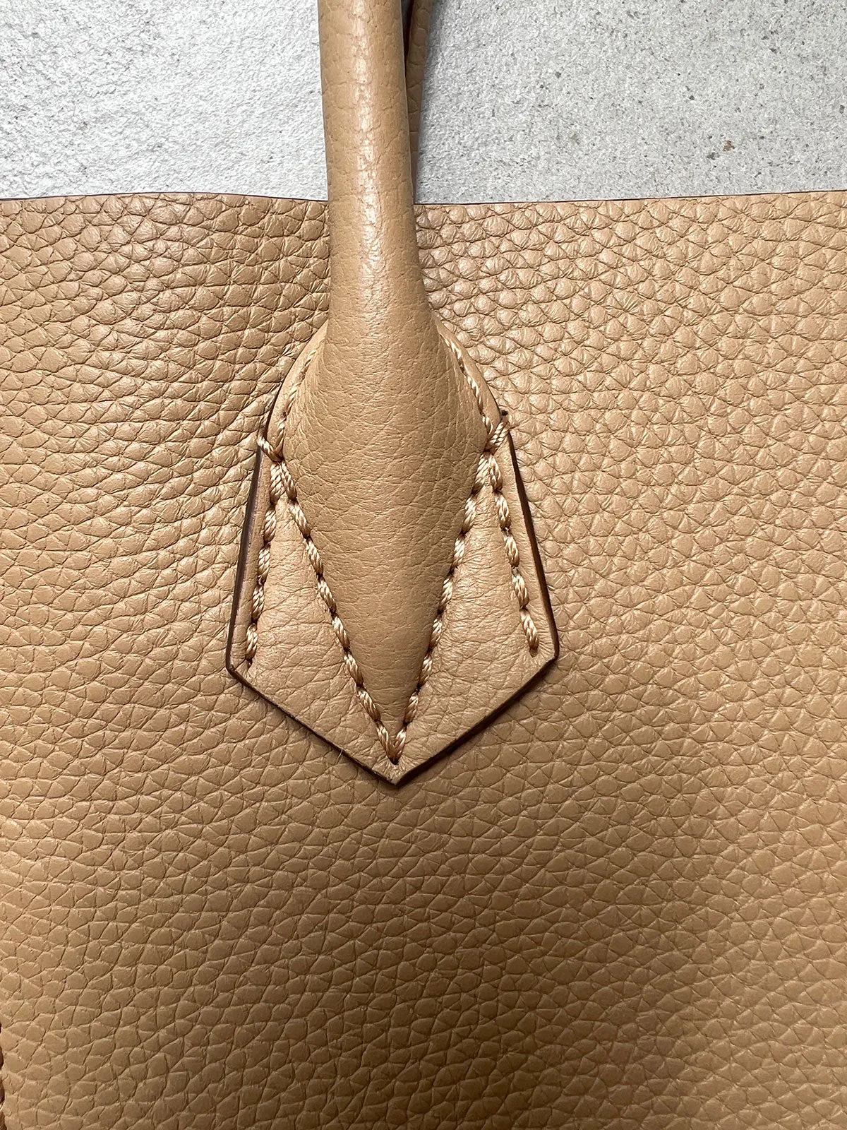 SUITE Junior Bulle, Kamel Moreau Taschen