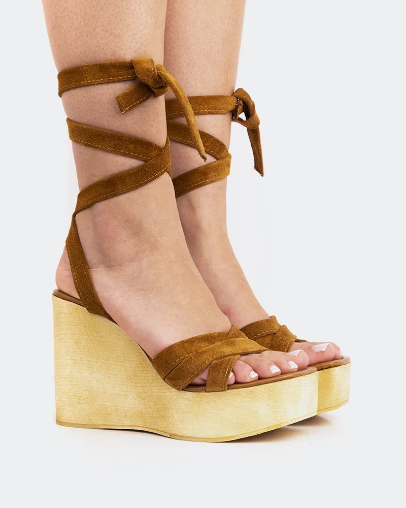 Sybille Tan Wildleder