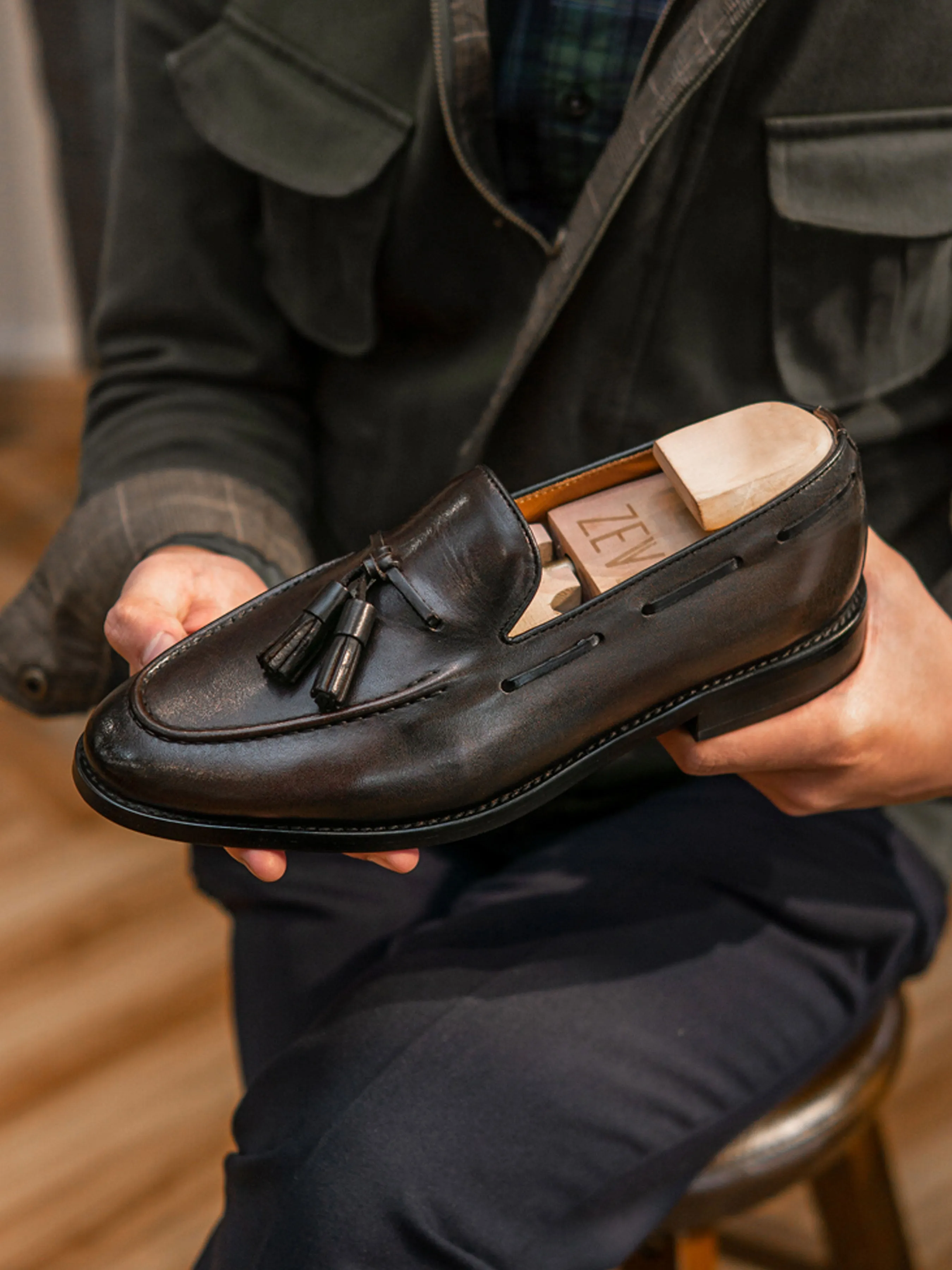 Quasten-Loafer - Dunkelbraun (Handbemalte Patina)