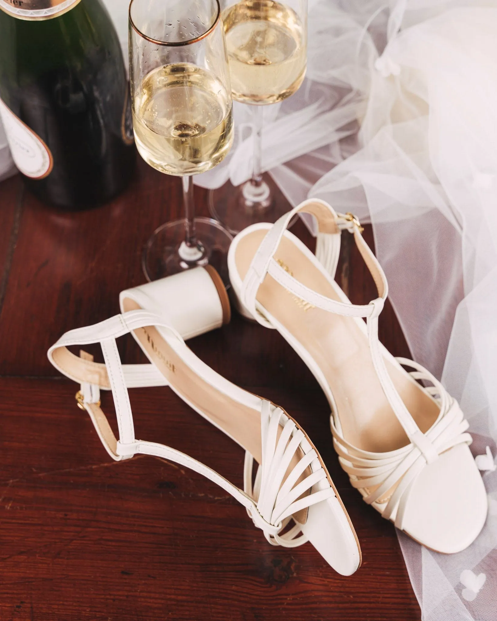 Topaz Vegane Absatzsandalen | Ecru