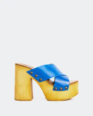 Gedrehtes blaues Leder