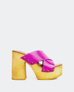 Gedrehtes Fuchsia Leder