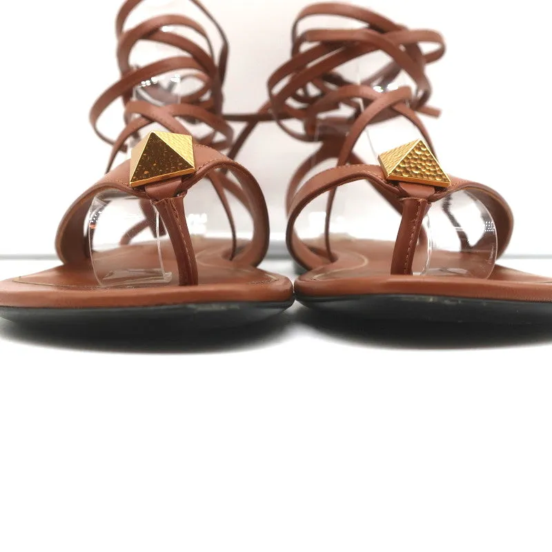 Valentino Roman Stud Flache Sandalen mit Knöchelriemen Braun Leder Größe 37